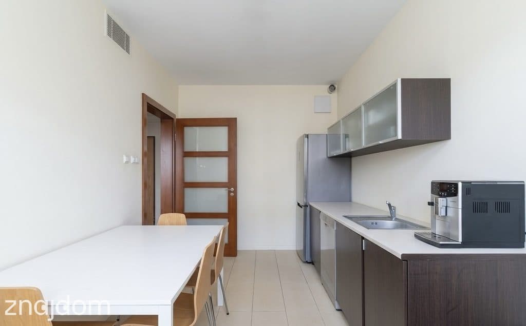 Przestronny 4-pokojowy apartament | metro | parking - zdjęcie 11