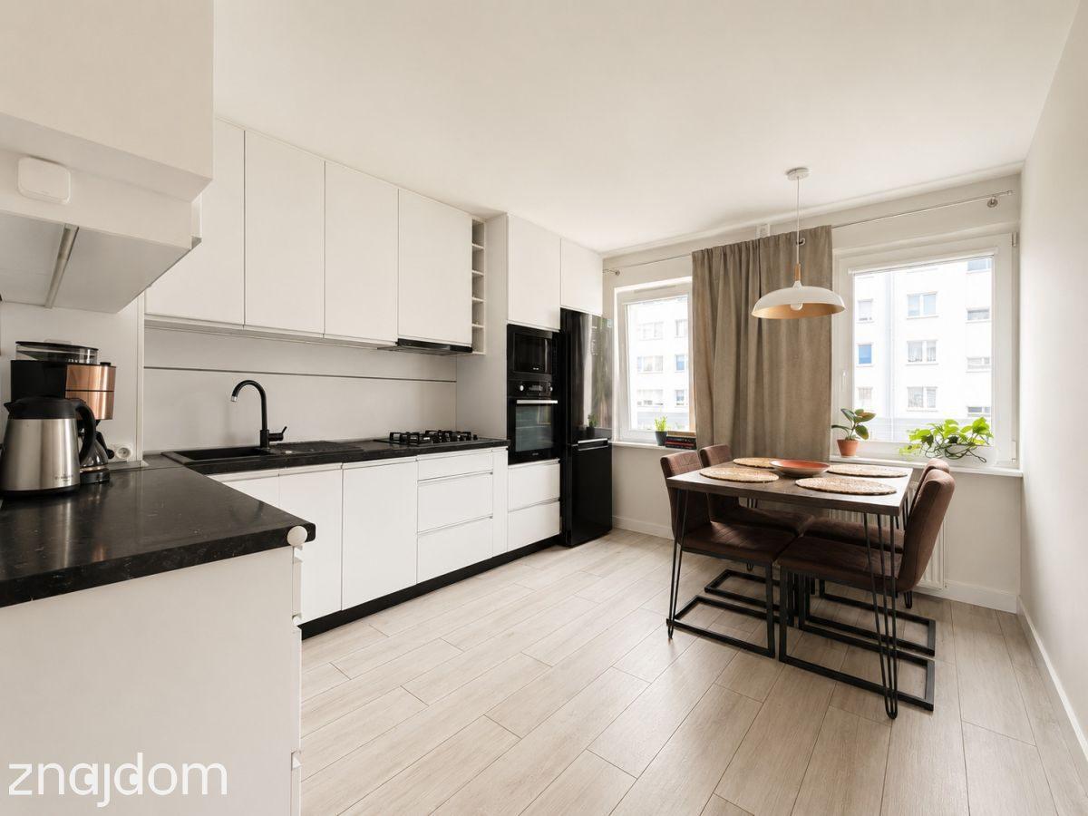 3 pokoje | Duża kuchnia | Balkon | 60 m² | - zdjęcie 2