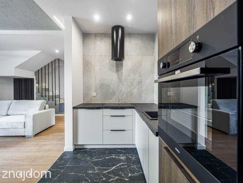 Komfortowy Apartament z Ogródkiem przy Pogorii 4 - zdjęcie 7