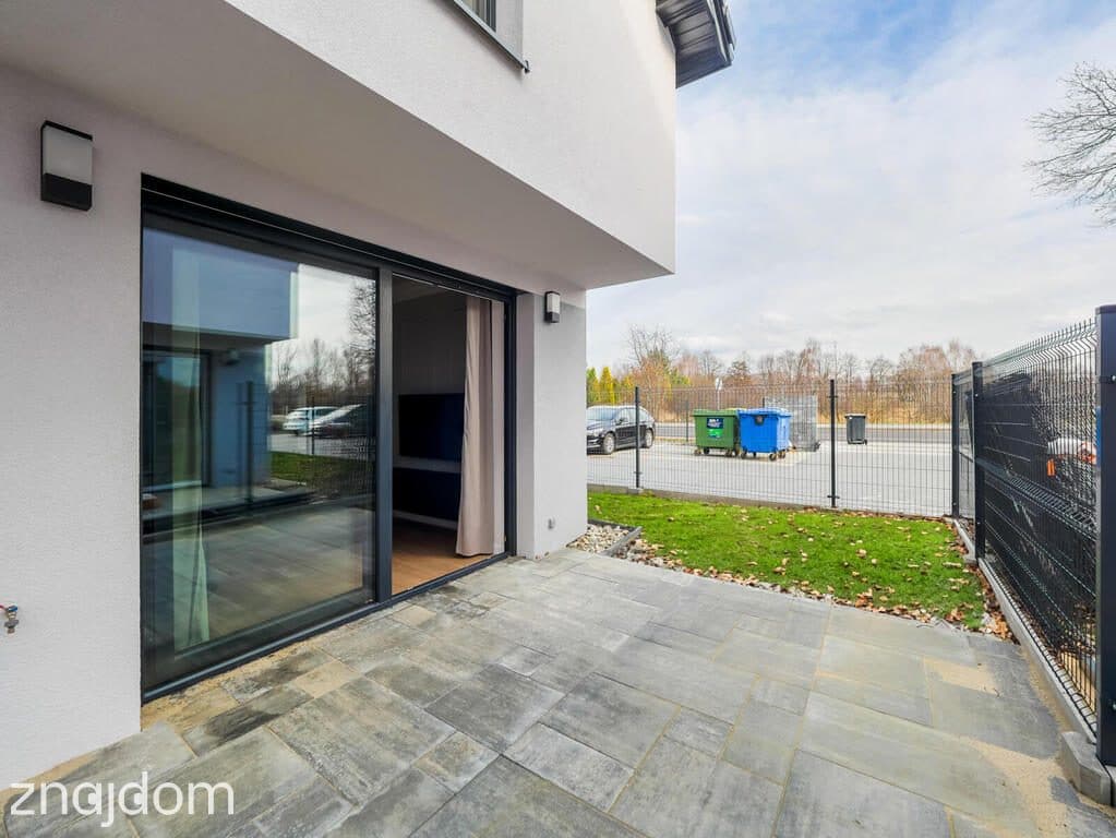 Komfortowy Apartament z Ogródkiem przy Pogorii 4 - zdjęcie 16