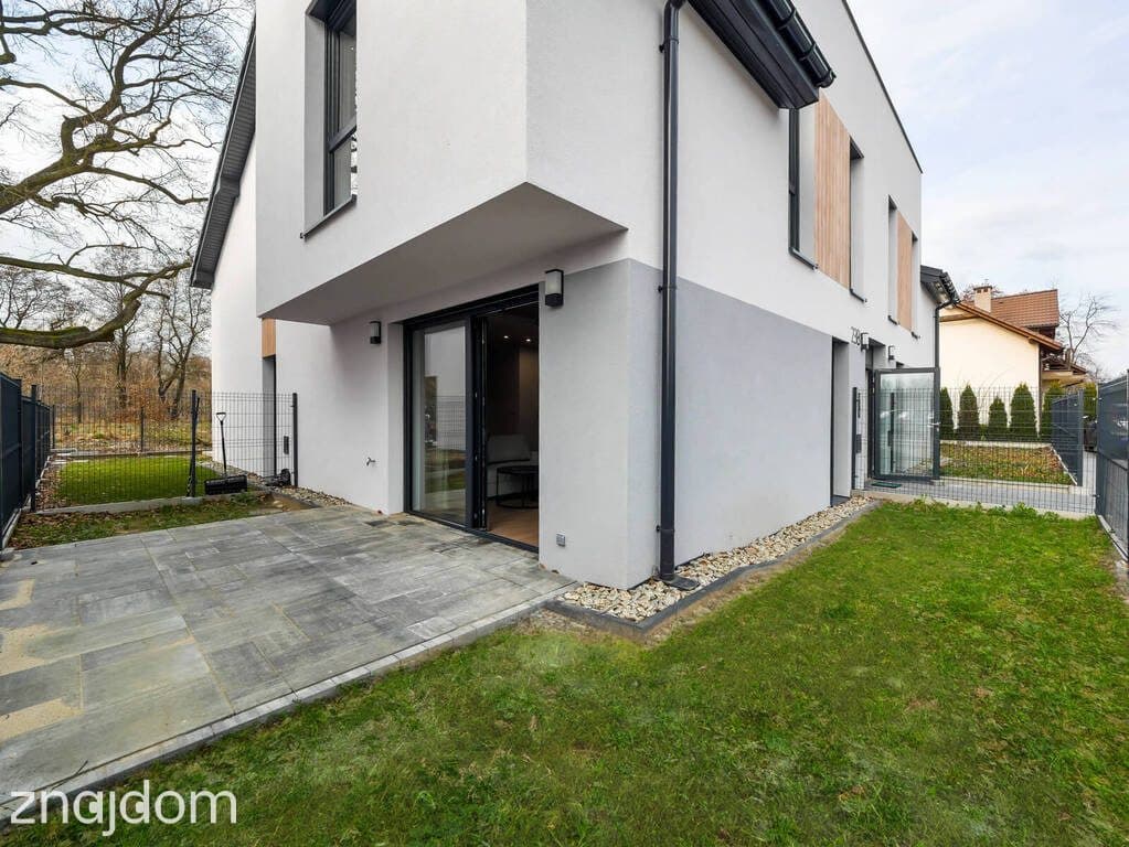 Komfortowy Apartament z Ogródkiem przy Pogorii 4 - zdjęcie 18