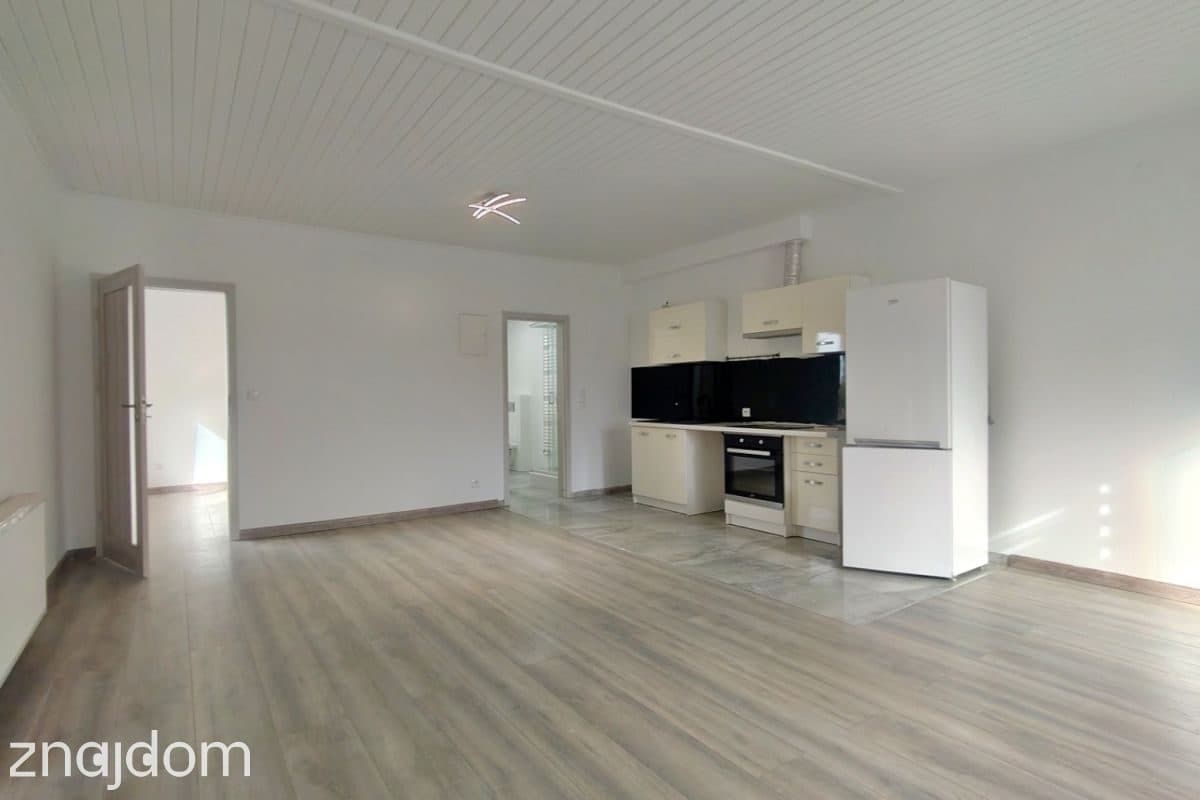 dom >300 m2 + WZ hala 500 m2 Częstochowa - zdjęcie 9