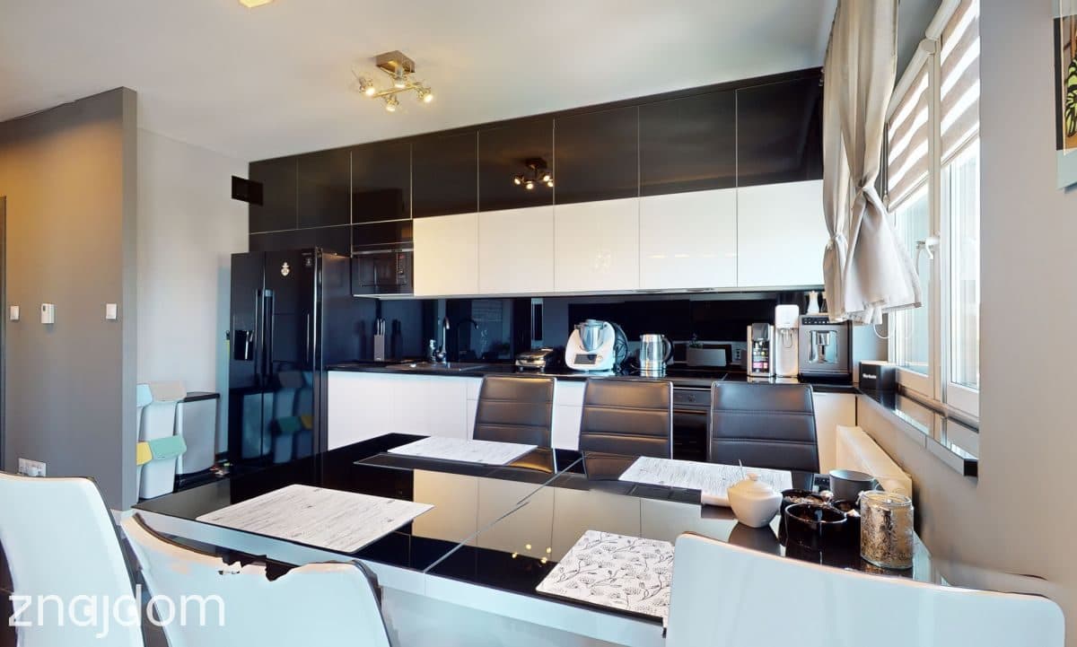 Dwupoziomowy apartament, blisko centrum - zdjęcie 4