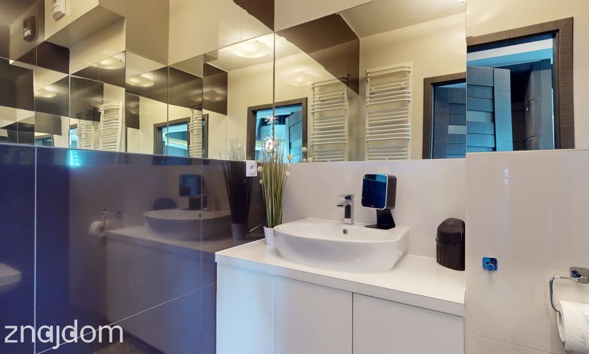 Dwupoziomowy apartament, blisko centrum - zdjęcie 8