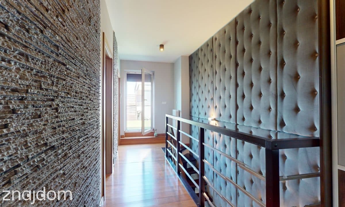 Dwupoziomowy apartament, blisko centrum - zdjęcie 15