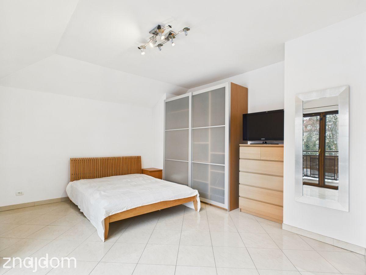 Przestronne 109 m² na zamkniętym osiedlu - zdjęcie 11