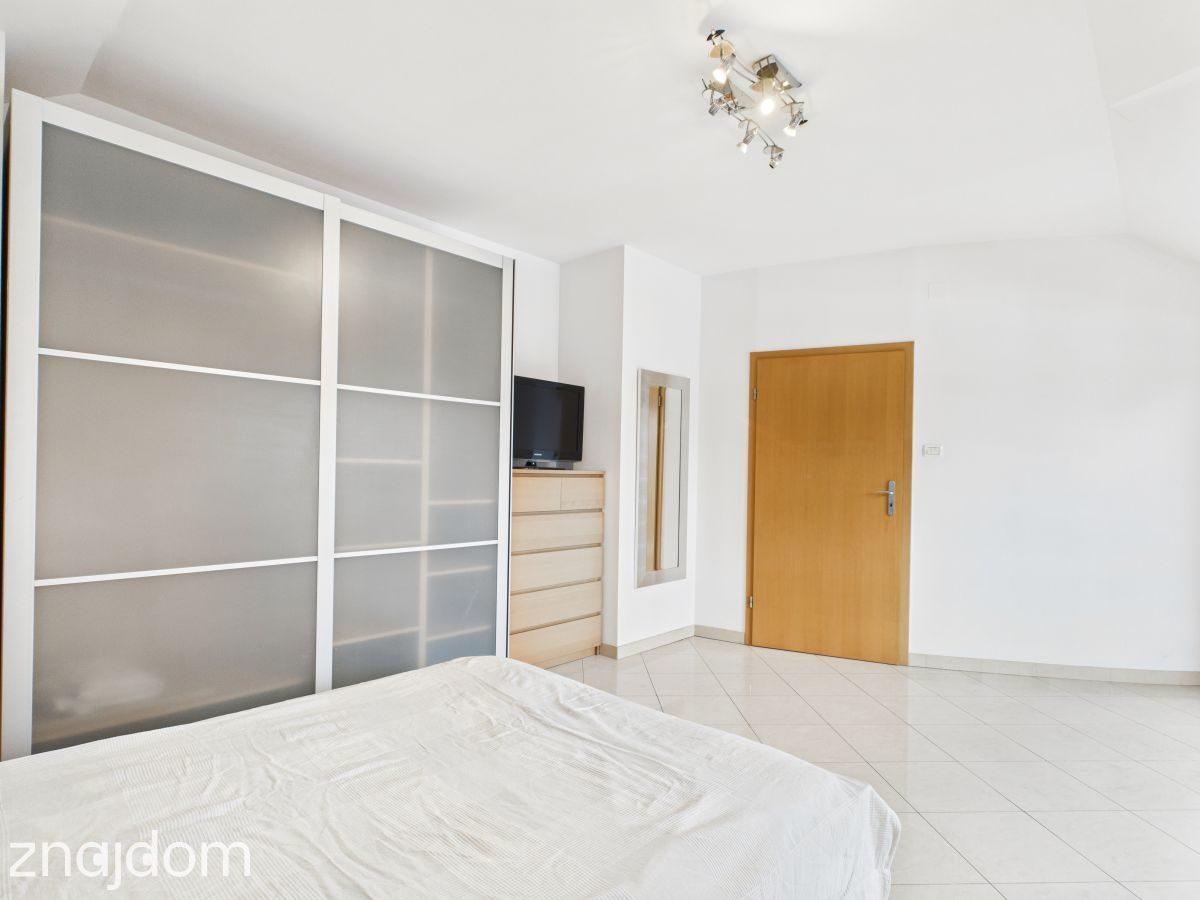 Przestronne 109 m² na zamkniętym osiedlu - zdjęcie 12