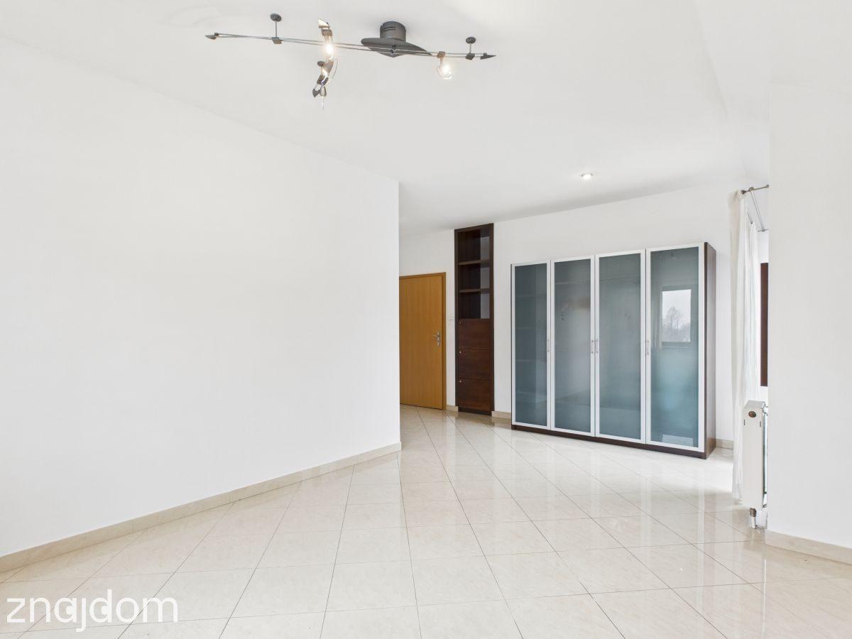Przestronne 109 m² na zamkniętym osiedlu - zdjęcie 15
