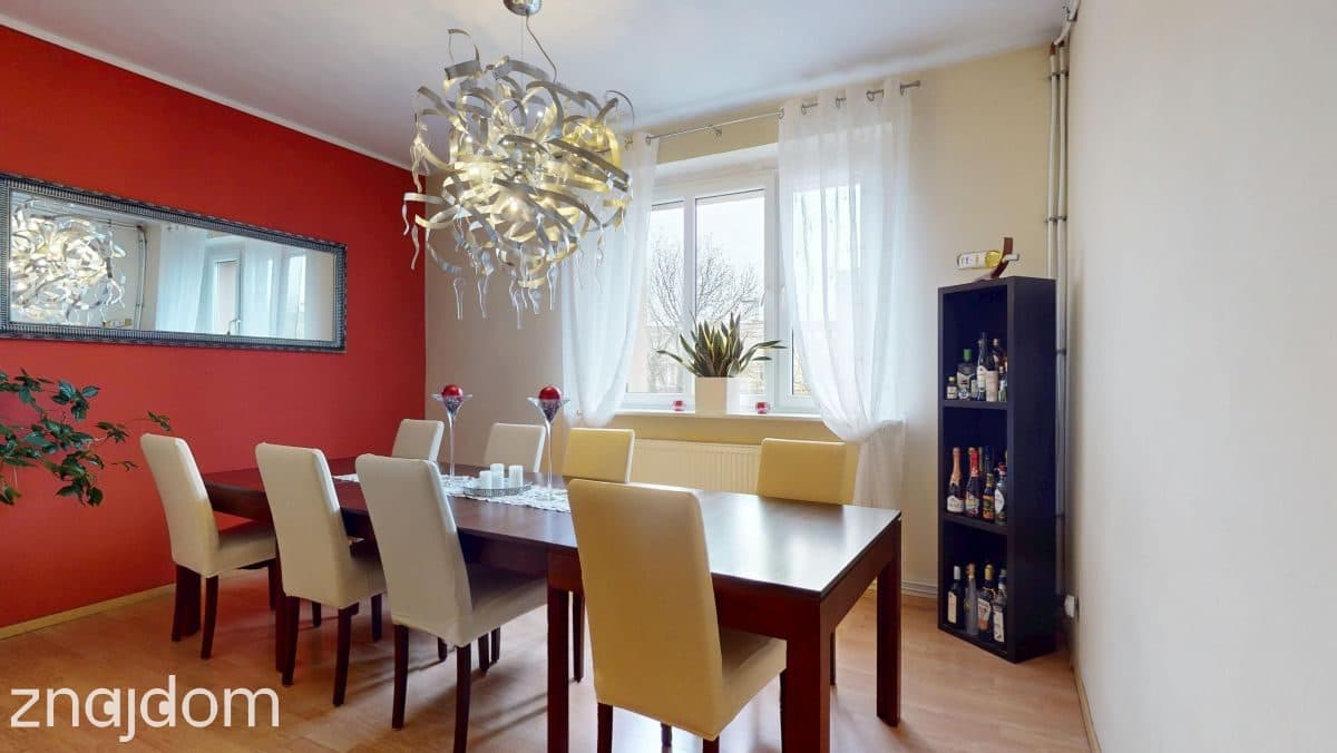 4 pokoje z balkonem w centrum! Do wejścia