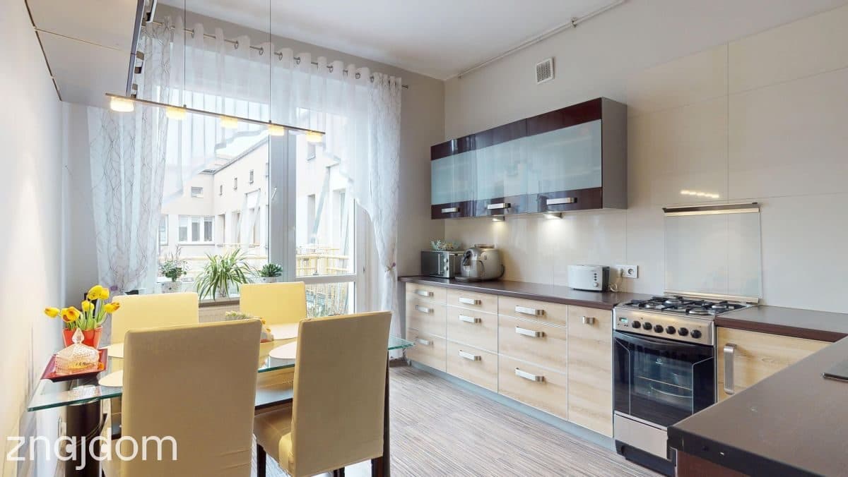 4 pokoje z balkonem w centrum! Do wejścia - zdjęcie 14