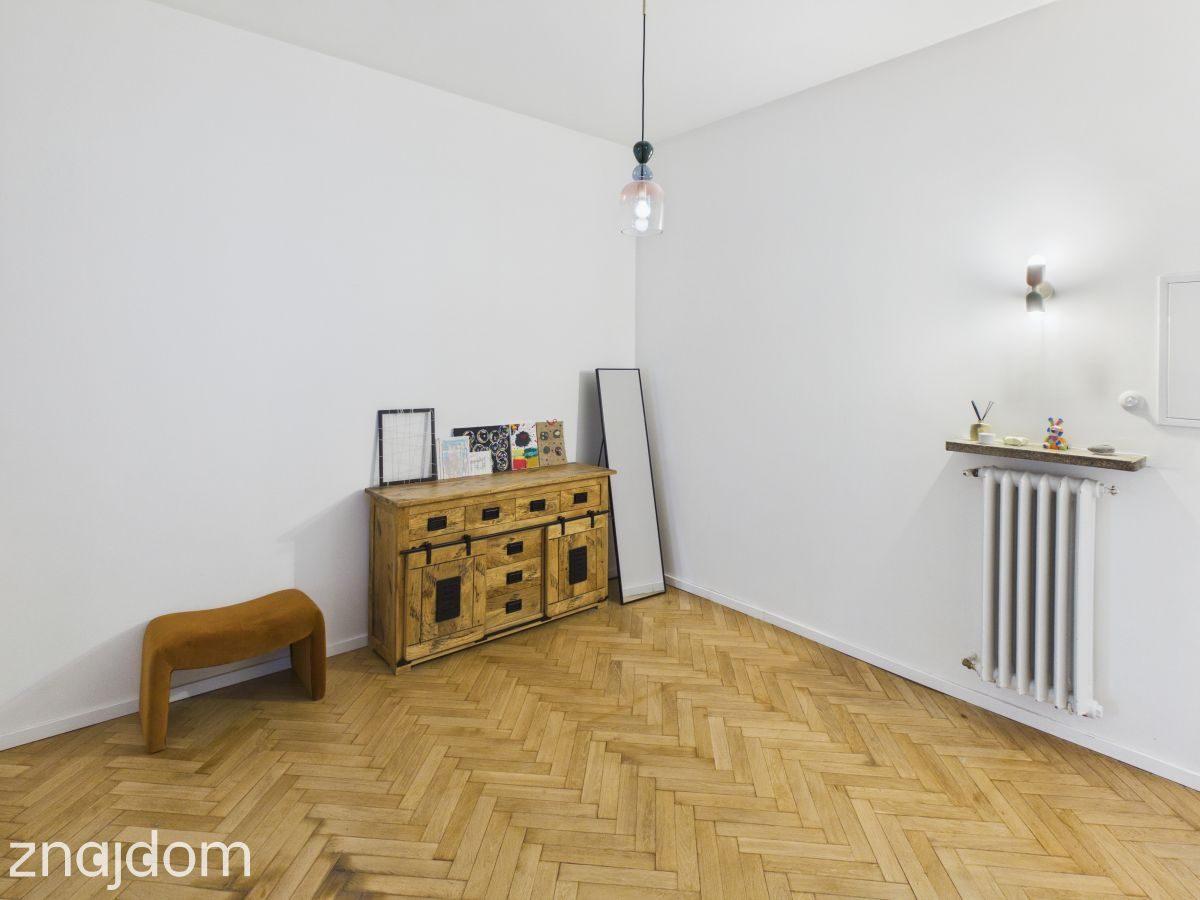 Mieszkanie w zabytkowej willi w centrum Bielska - zdjęcie 16