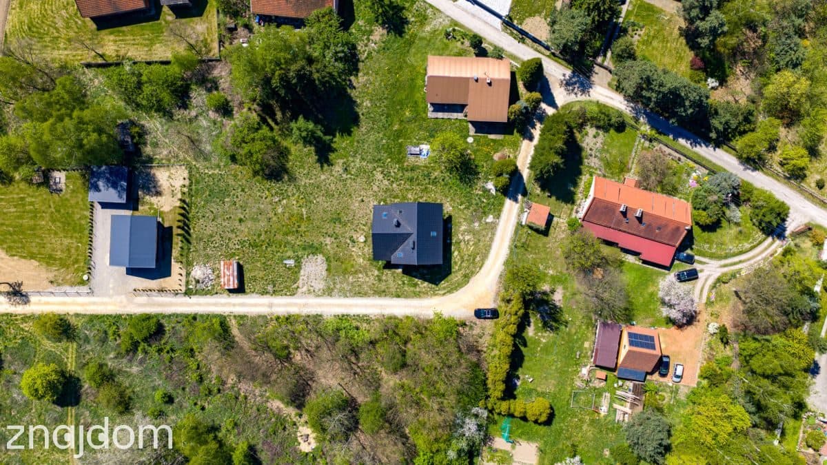 Dom wolnostojący na terenach zielonych k/Krakowa - zdjęcie 16