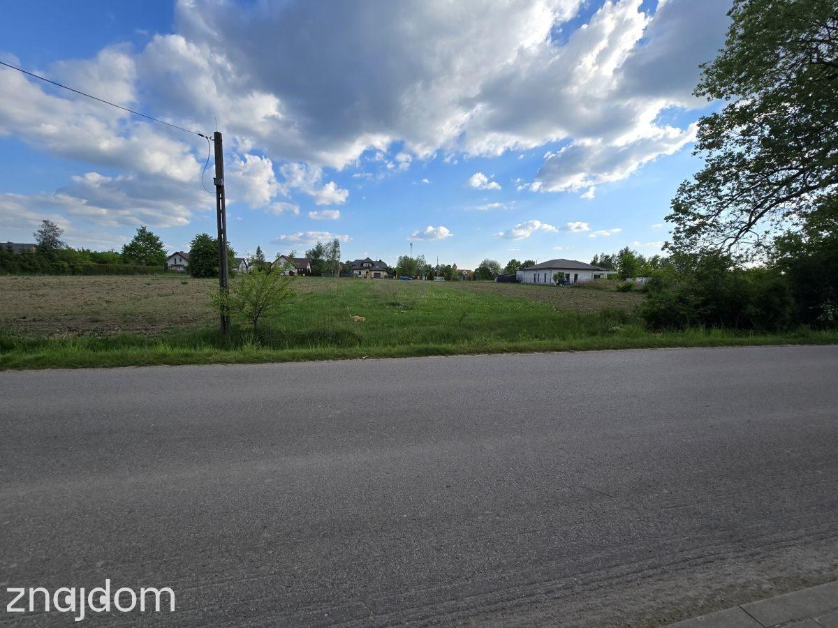 Działka budowlana 2200 m² z możliwością podziału - zdjęcie 13