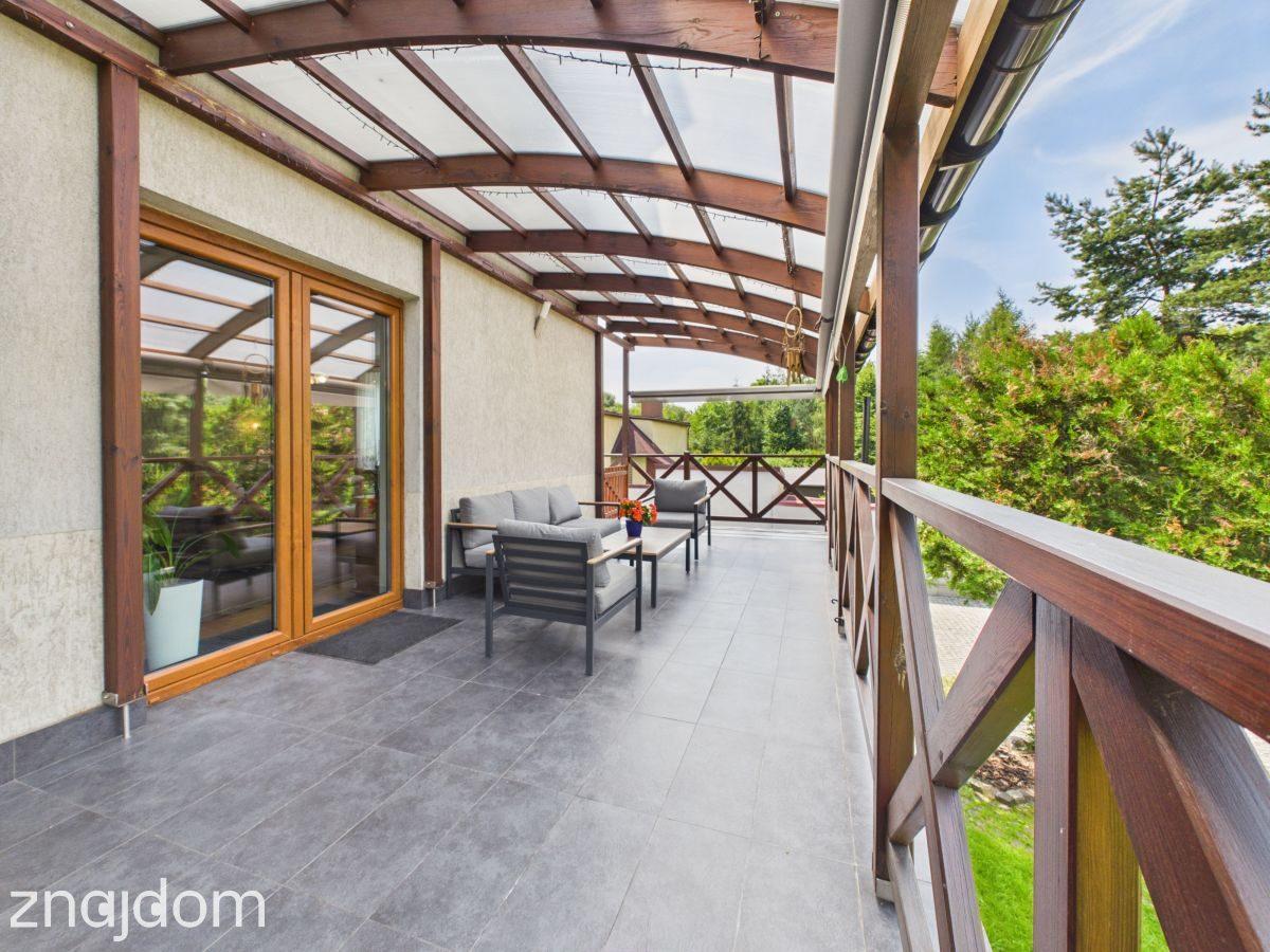 273m² użytkowej| Duży ogród|10 pokoi |2 garaże - zdjęcie 5