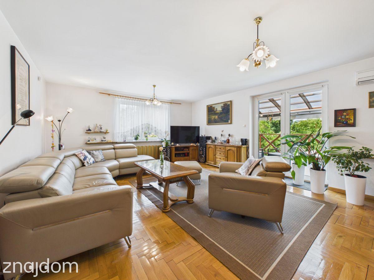 273m² użytkowej| Duży ogród|10 pokoi |2 garaże - zdjęcie 4