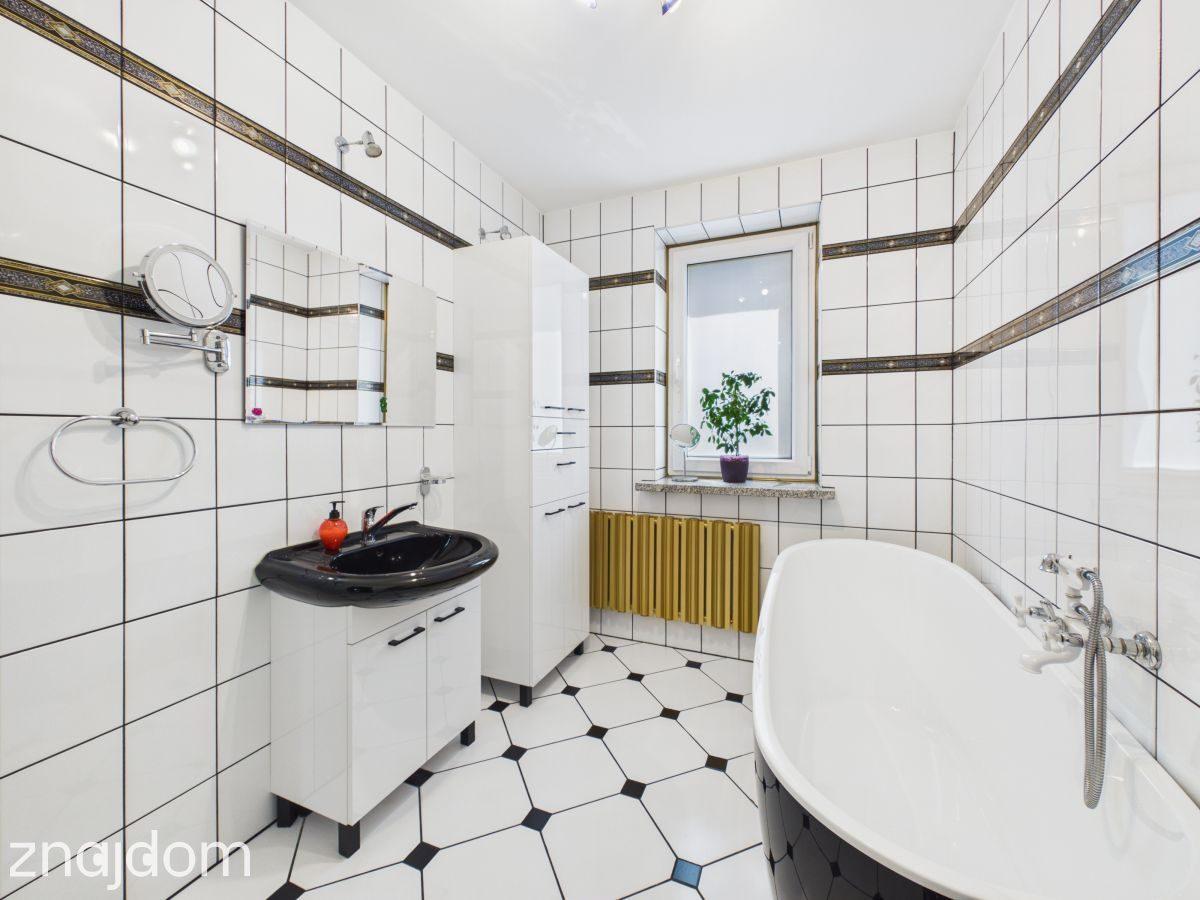 273m² użytkowej| Duży ogród|10 pokoi |2 garaże - zdjęcie 19