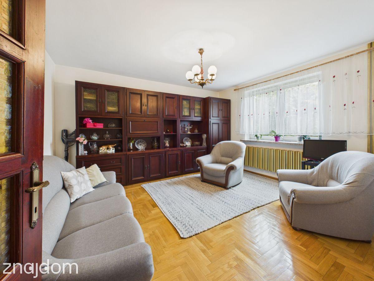 273m² użytkowej| Duży ogród|10 pokoi |2 garaże - zdjęcie 13