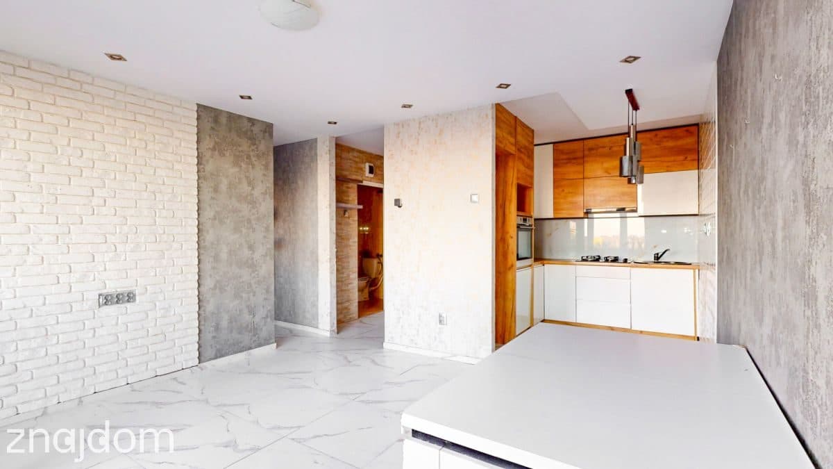 Idealne na start - po remoncie - duży balkon - zdjęcie 3