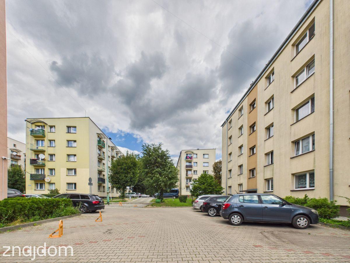 Kawalerka na Milowicach do aranżacji czynsz 305zł - zdjęcie 16