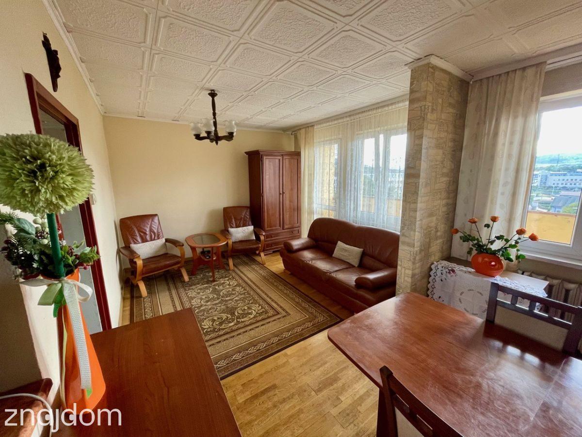 Duży balkon z widokiem na Beskidy - zdjęcie 3