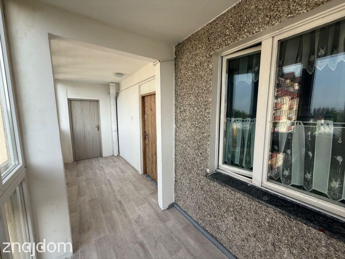 Duży balkon z widokiem na Beskidy - zdjęcie 5