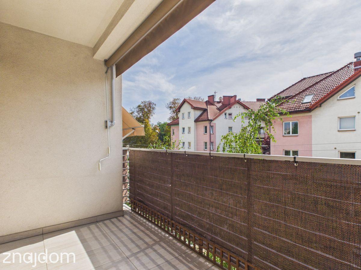 W apartamentowcu - blisko centrum - cicha okolica - zdjęcie 18