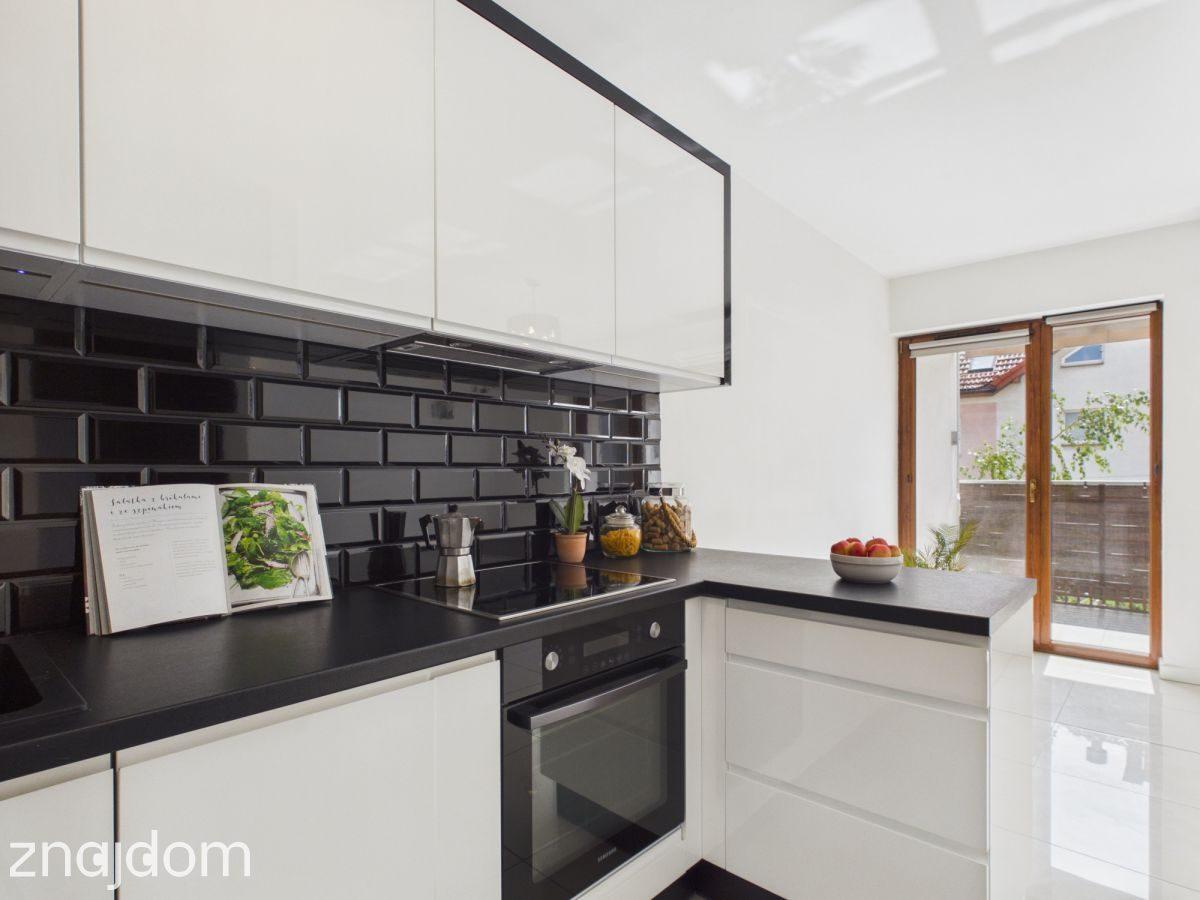 W apartamentowcu - blisko centrum - cicha okolica - zdjęcie 10