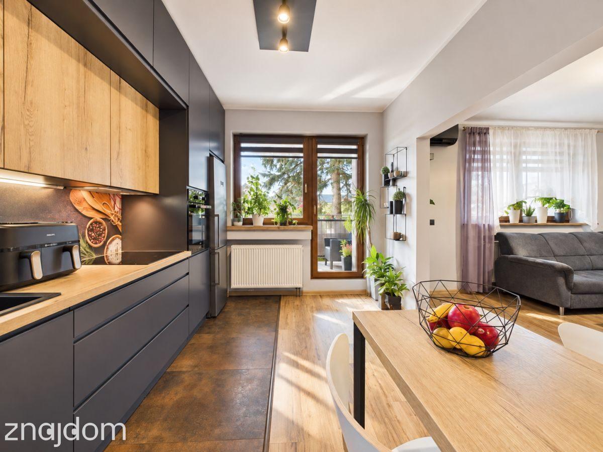 DOM + ogród 880m2 |Biznes lub dom dla rodziny - zdjęcie 7