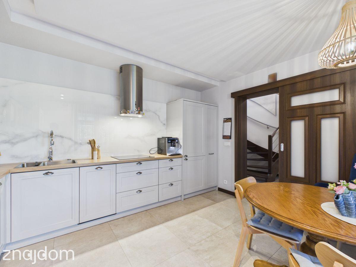 171 m² komfortu na działce 1996 m² | Poczesna - zdjęcie 9
