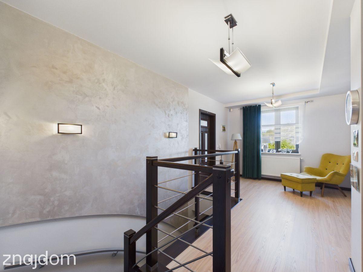 171 m² komfortu na działce 1996 m² | Poczesna - zdjęcie 12