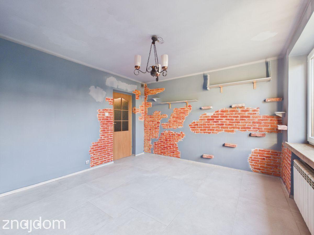 Dom zamiast mieszkania – Lisiniec, działka 1086 m² - zdjęcie 4