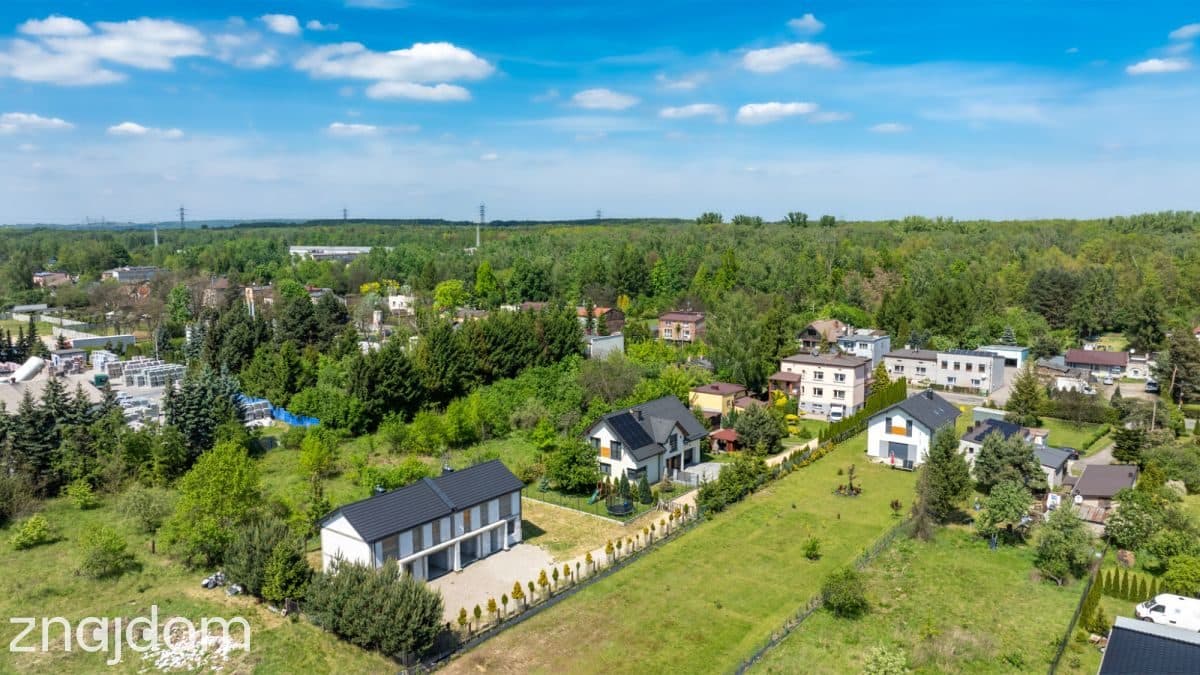 LEWA STRONA BLIŹNIAKA PRZY PARKU ZIELONA - zdjęcie 4