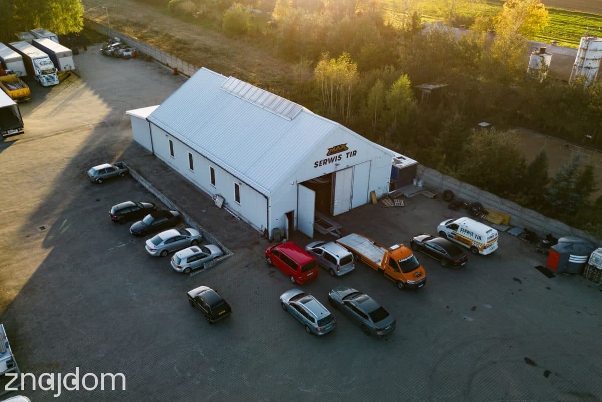 Działka inwestycyjna - 7500 m2 kostki brukowej.