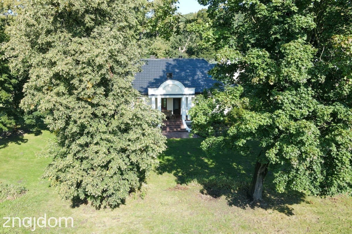 Prestiżowa nieruchomość - Dwór Bystrzanowice - zdjęcie 2