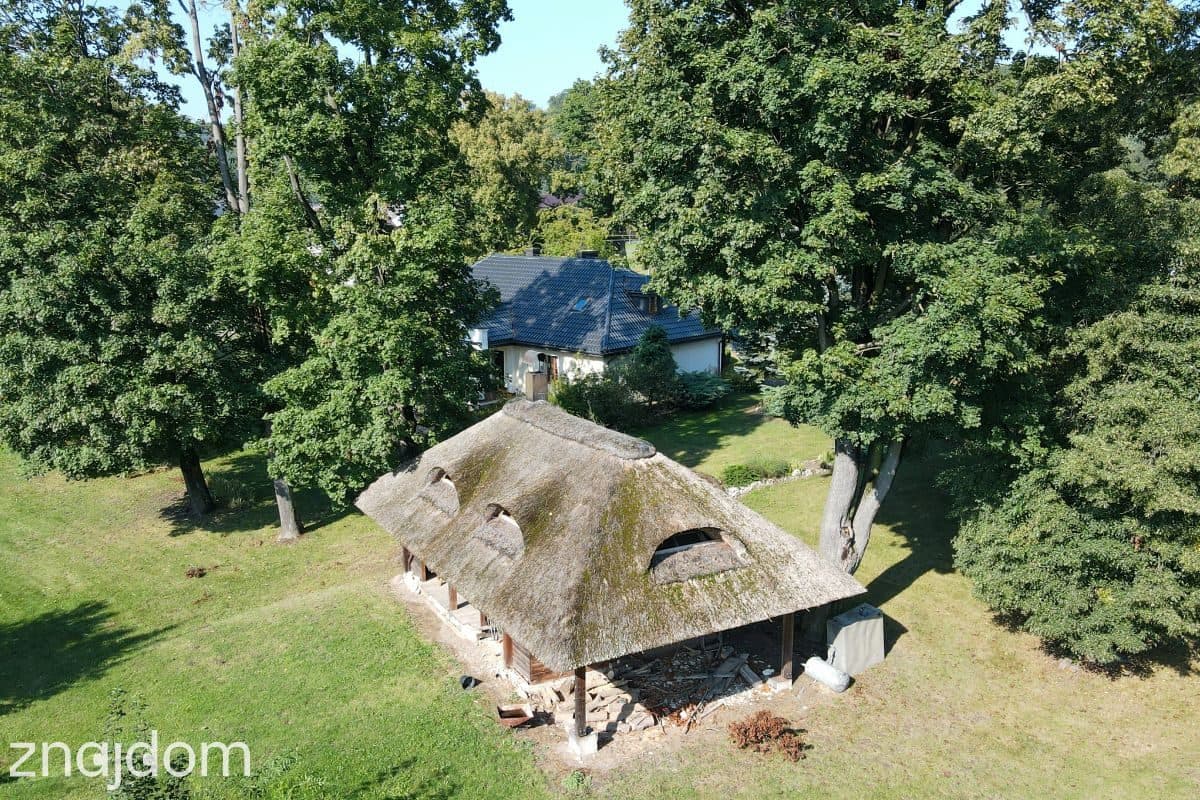 Prestiżowa nieruchomość - Dwór Bystrzanowice - zdjęcie 3