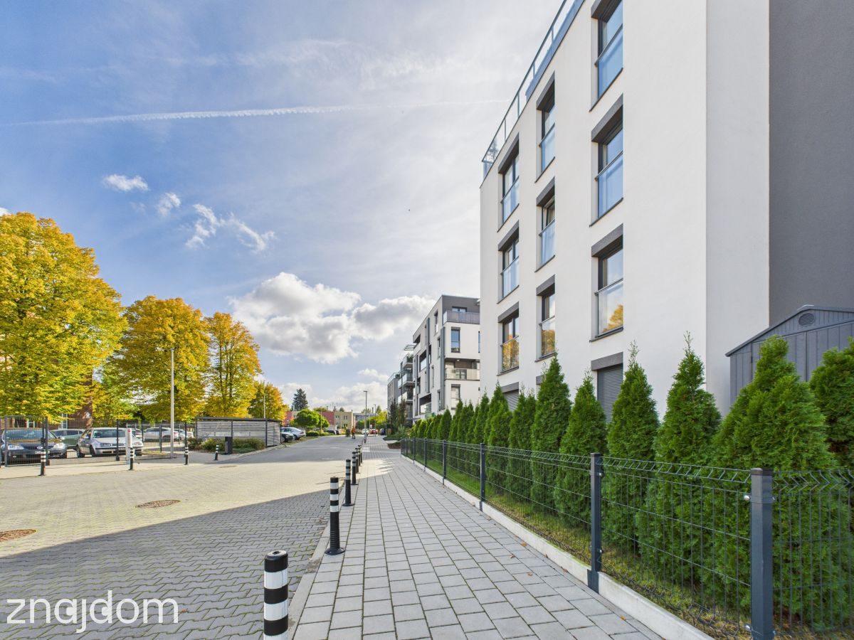 Okazja ! Mieszkanie z ogródkiem w apartamentowcu - zdjęcie 3