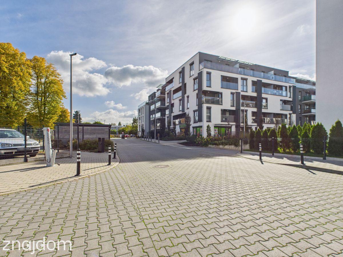 Okazja ! Mieszkanie z ogródkiem w apartamentowcu - zdjęcie 2