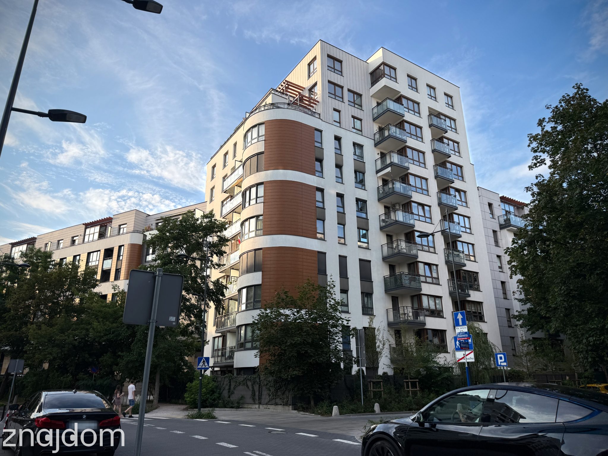 Nowoczesny apartamentowiec.